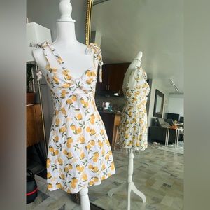 Reformation Pearson Linen Mini Dress Lemons 🍋